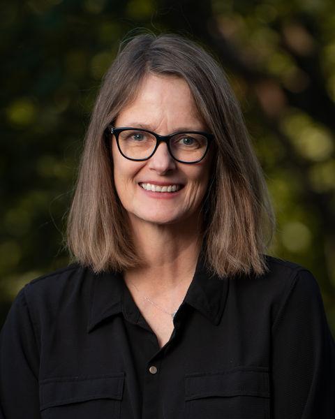 Friederike Baer Headshot 